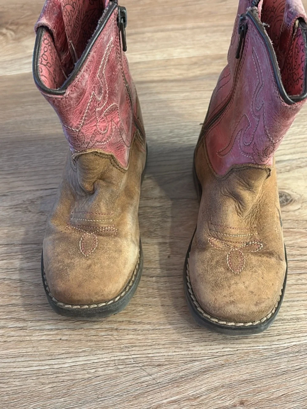Kids Western Pull-On Boots in Pink and Brown with zipper